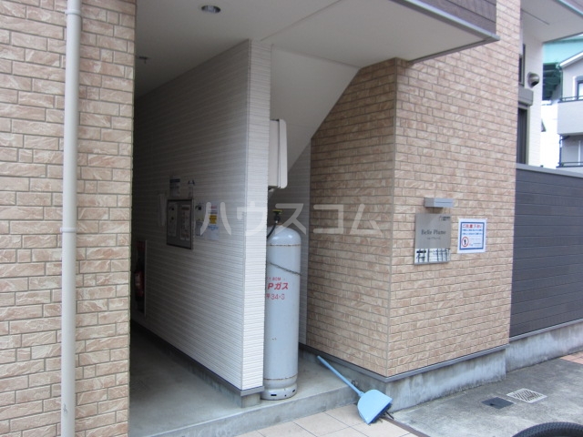 28/30 エントランス