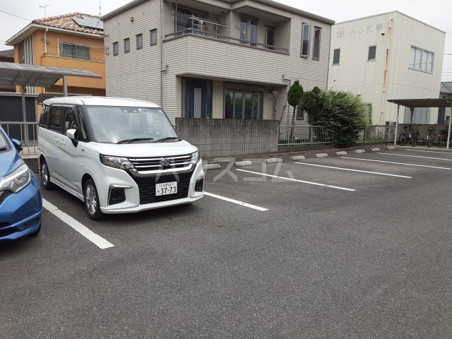 21/25 駐車場