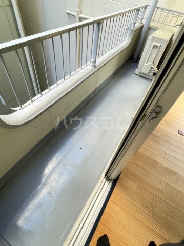 19/30 バルコニー