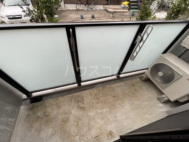 13/22 バルコニー