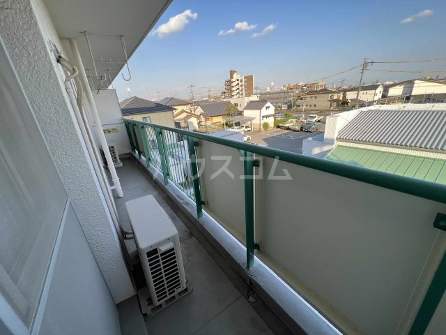 18/27 バルコニー