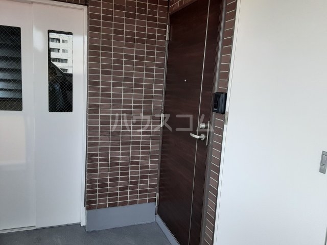 29/30 エントランス