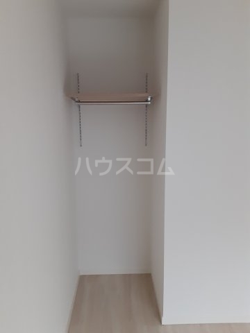 13/27 収納