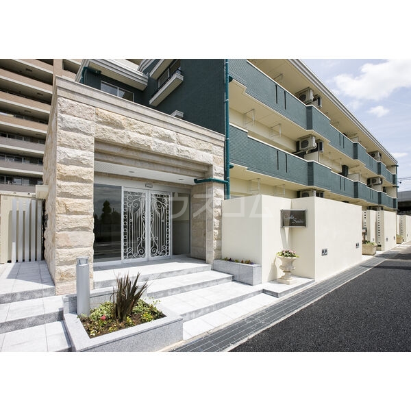 15/26 エントランス