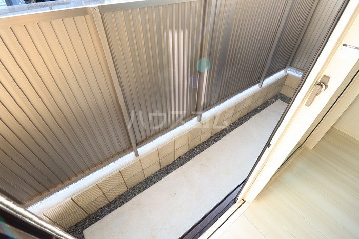 13/20 バルコニー