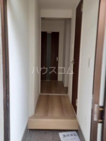 13/30 玄関