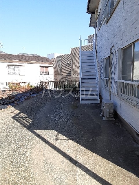 22/27 駐車場
