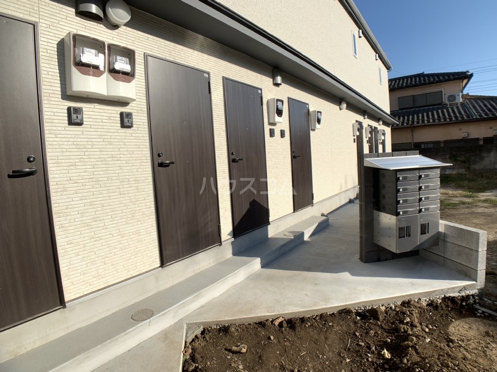 28/29 エントランス