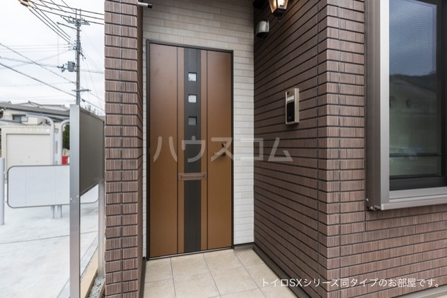 21/30 エントランス