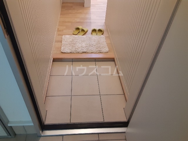 20/30 エントランス
