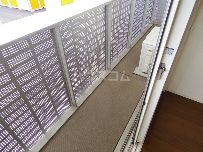 13/20 バルコニー