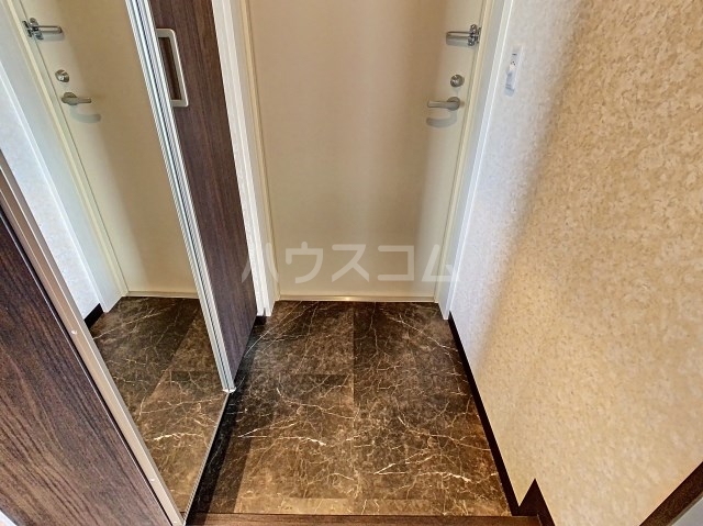 14/30 玄関