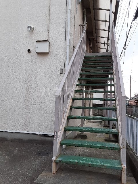 26/30 エントランス