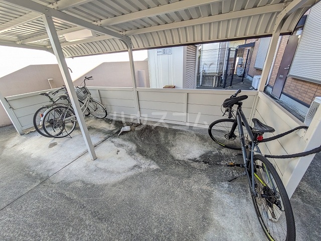 26/30 駐車場