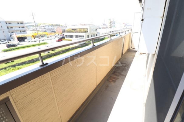 13/22 バルコニー