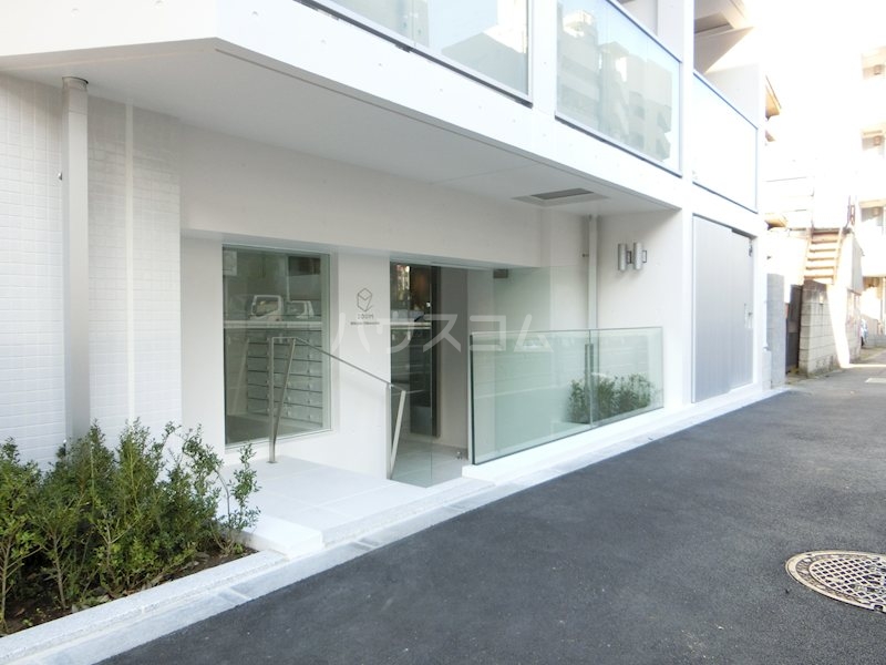 18/24 エントランス