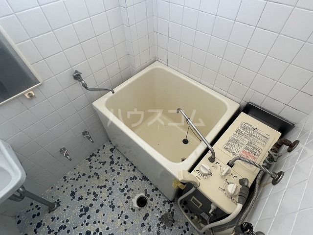 19/30 浴室
