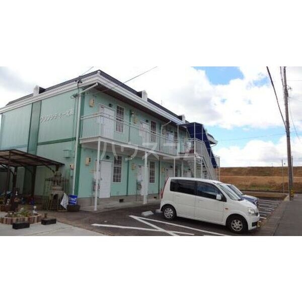 13/17 駐車場