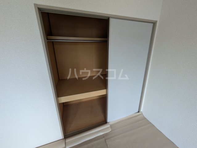 13/30 収納