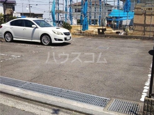 14/16 駐車場