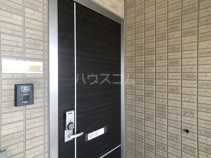 17/19 エントランス