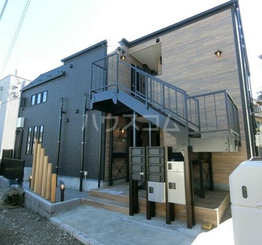 16/25 エントランス