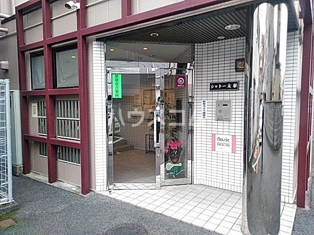 22/30 エントランス