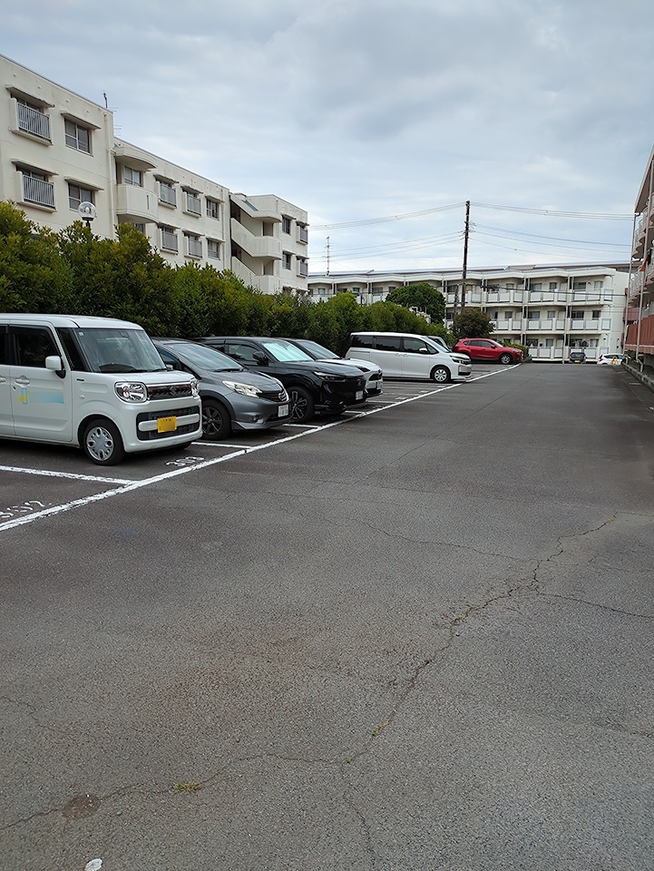 18/23 駐車場