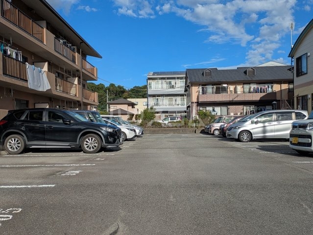 23/23 駐車場