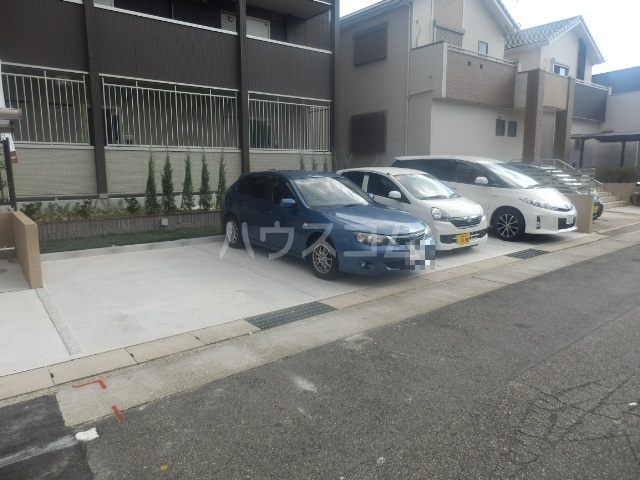 3/8 駐車場