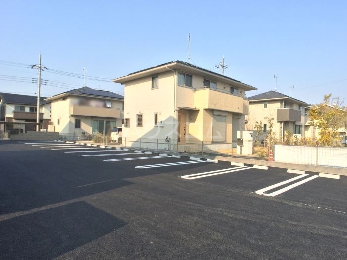 17/25 駐車場