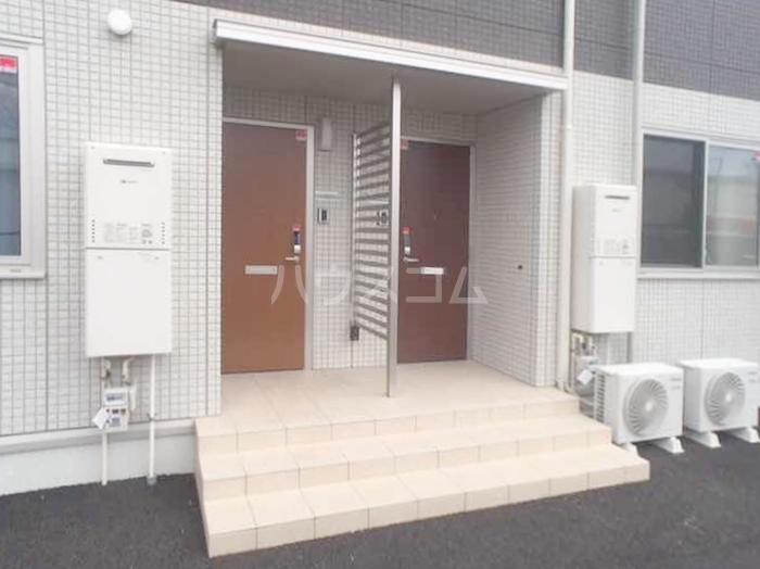 16/28 エントランス