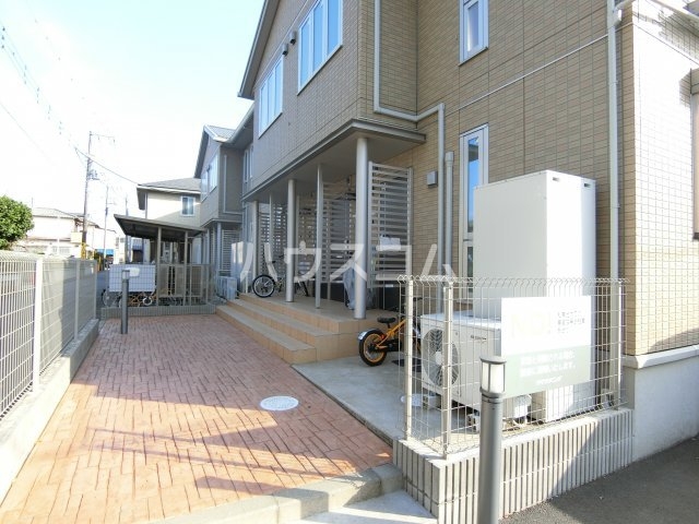 14/22 エントランス