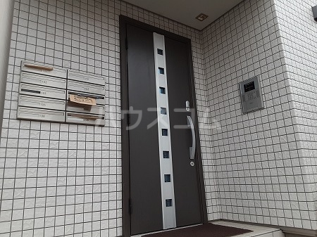 2/3 エントランス