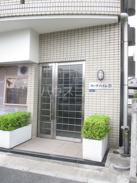 14/20 エントランス