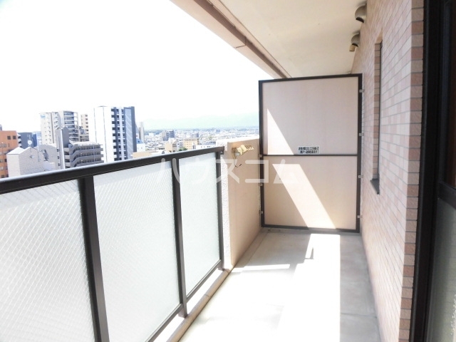 17/30 バルコニー