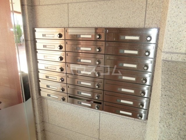 15/22 エントランス