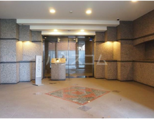 2/3 エントランス