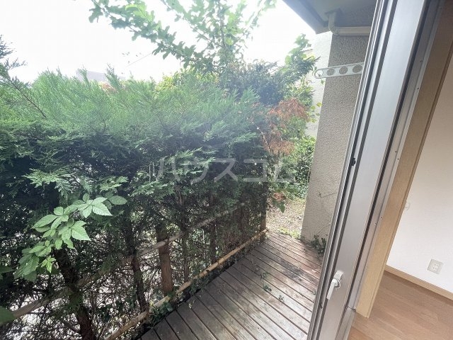 15/28 バルコニー