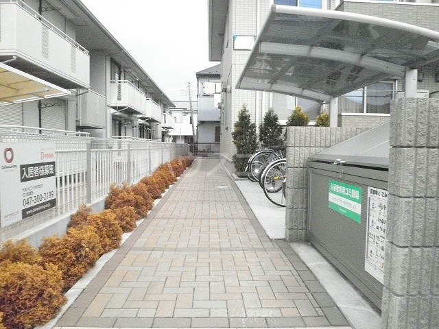 14/15 エントランス