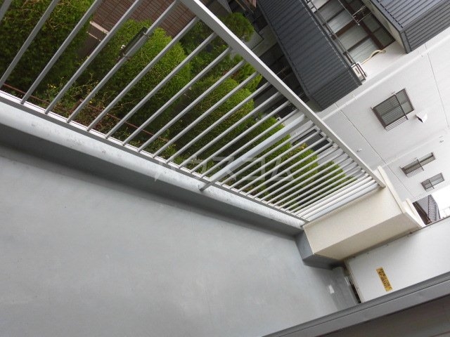 23/30 バルコニー