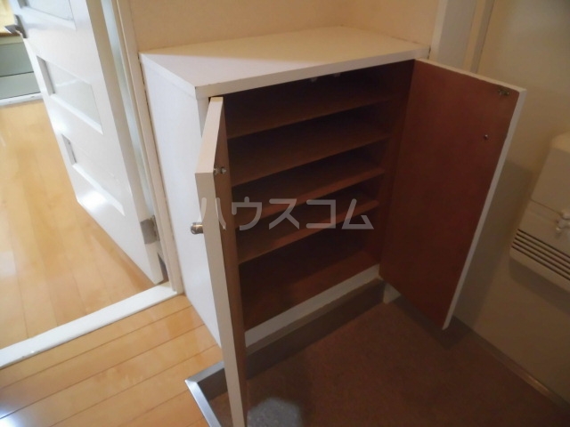 13/30 玄関