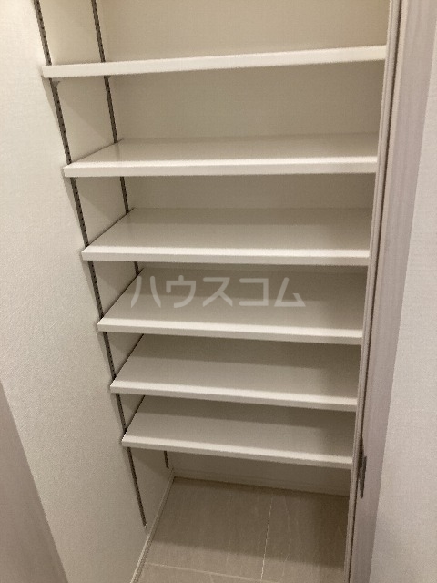 収納