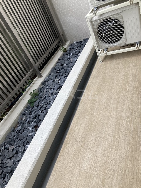 13/30 バルコニー