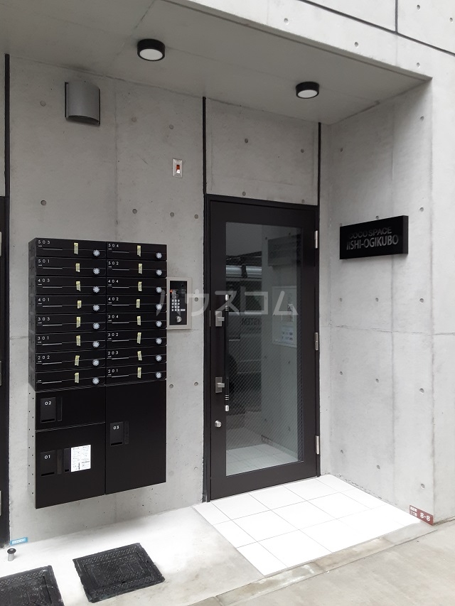 20/22 エントランス