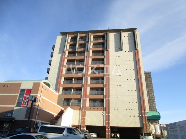 STATION TOWER TOYOSHIMAの外観