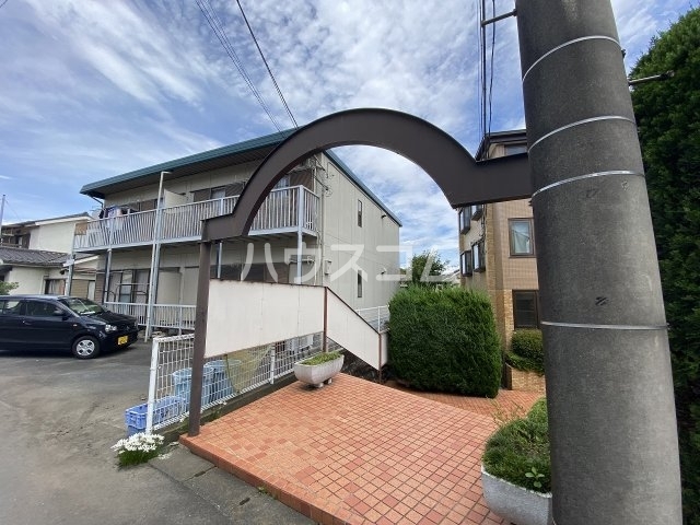 24/30 エントランス