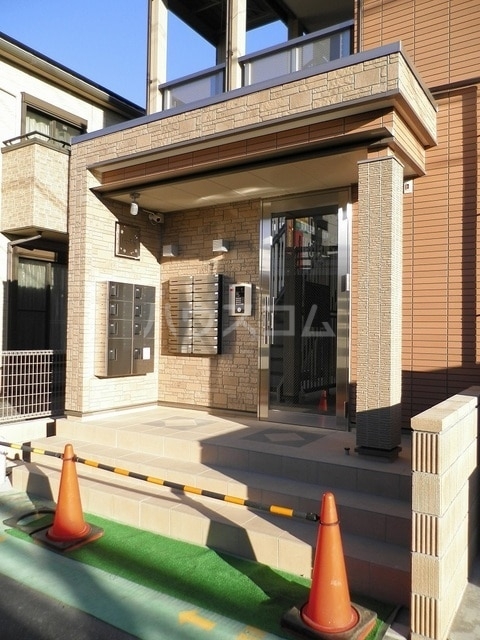 15/25 エントランス