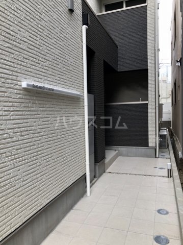 19/29 エントランス