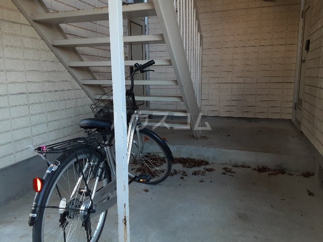 17/20 エントランス